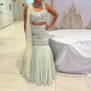 Stunning wedding lengha!